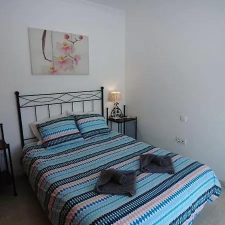 Villa Casa Potera - A Great Centrally Located - A Short Walk To The Beach