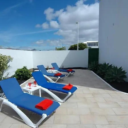 Casa Potera - A Great Centrally Located - A Short Walk To The Beach *